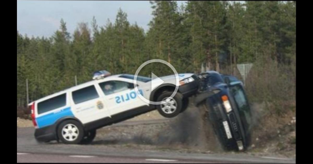Полицейская машина догоняет машину. Полиция гонится за преступниками. Автомобили шведской полиции. Полиция погоня за преступниками. Полицейская машина гонится.